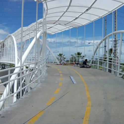 Puente Peatonal Samanes